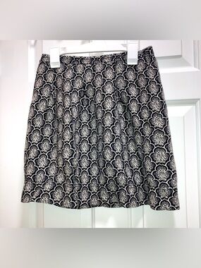 Ann Taylor LOFT women's mini skirt black and cream damask tapestry pattern 0